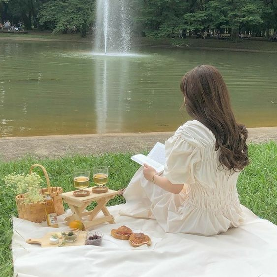 etherealdior's tweet photo. peaceful sunday mornings https://t.co/plZemzra0f