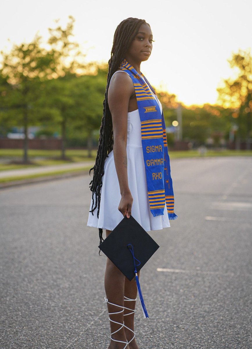 ItsladyD_'s tweet photo. First Generation College Grad ✅ https://t.co/OU23s6vRvL