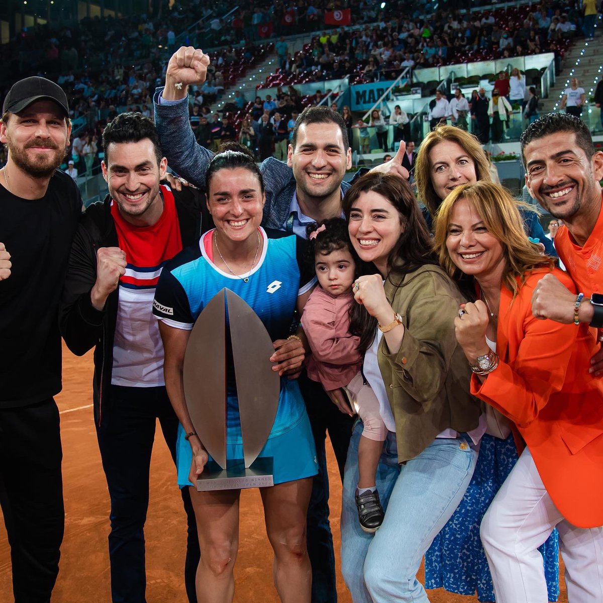 Ons_Jabeur's tweet photo. Dreams do come true 🏆😍
I love you all!! 🙏🇹🇳

Thank you Madrid, thank you to everyone who came and supported me. I am so grateful. Thank you to my familly and to the best team: Karim, Issam &amp; Mélanie, you guys are amazing! ❤️ https://t.co/3Bge7Qvr6G