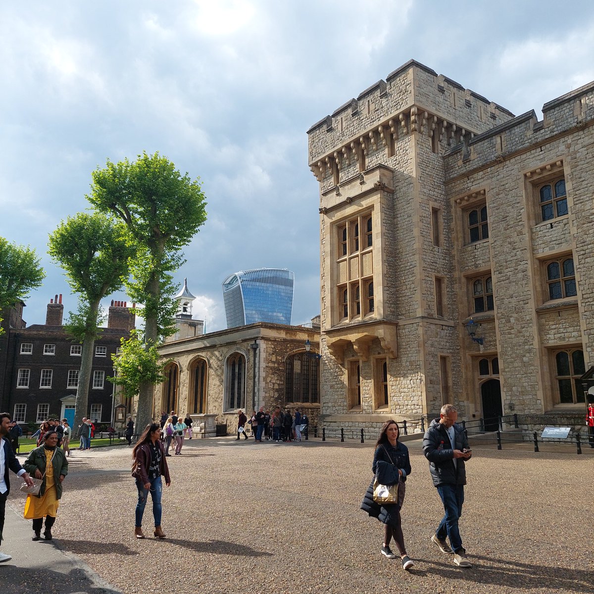 Mrs T Wymer tweet media