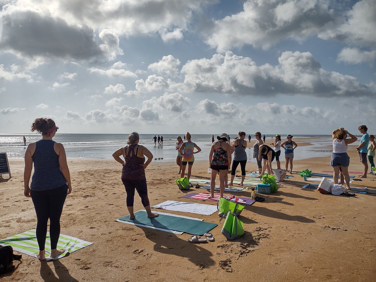 leepearson2002's tweet photo. A morning of beach yoga for Teacher Appreciation Week, set up for us by the admin at VOL. What a way to get those teachers dancing, moving, grooving and laughing on a sunny Saturday morning!  Feeling appreciated! <3 #VOL #TeacherAppreciationWeek https://t.co/3uOtASP3Yh