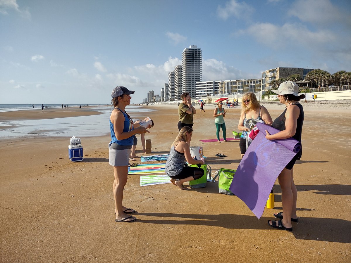 leepearson2002's tweet photo. A morning of beach yoga for Teacher Appreciation Week, set up for us by the admin at VOL. What a way to get those teachers dancing, moving, grooving and laughing on a sunny Saturday morning!  Feeling appreciated! <3 #VOL #TeacherAppreciationWeek https://t.co/3uOtASP3Yh