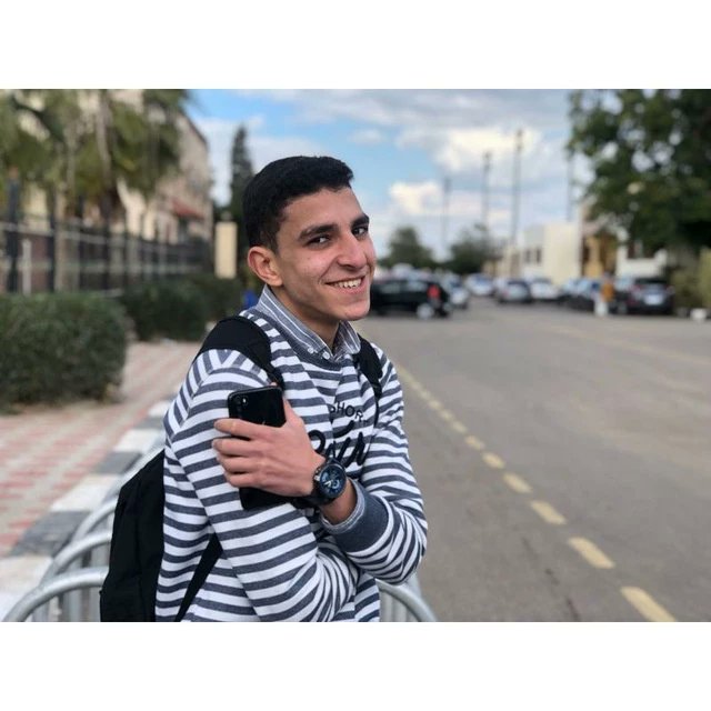 Mohammed_Tareki's tweet photo. مش هقول كلام كتير وانت عارف واكيد حاسس انا عملت اي اليومين إللى فاته ، ربنا يعلم أنا موجوع عليك قد اي وتعبان اوى والله ، ربنا يرحمك ويغفر لك يا حموو ، واحشانى ضحتك اوى يا صاحبى ، واحشتينى اوى اوى والله يا حبيبى ، ربنا يرحمك يا حبيبى يا احلى واجمل حُسينى 💚❤️. https://t.co/IYf5oYhRlg