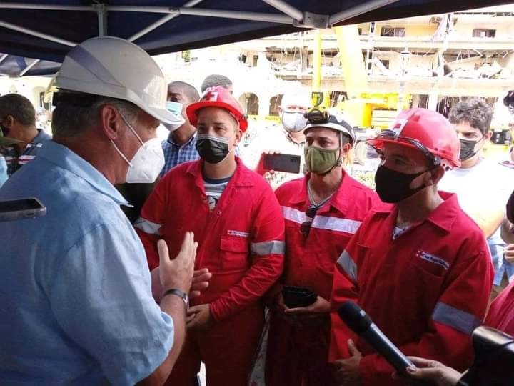RosarioPentn1's tweet photo. #FuerzaCuba, unidos enfrentamos el dolor por las pérdidas d vidas humanas, trabajamos sin descanso en la recuperación, juntos saldremos adelante!
@PresidenciaCuba 
@PartidoPCC 
@cubadebatecu 
@Granma_Digital 
@EscSuperiorPCC 
@JuventudRebeldc https://t.co/ts1y7R52r9