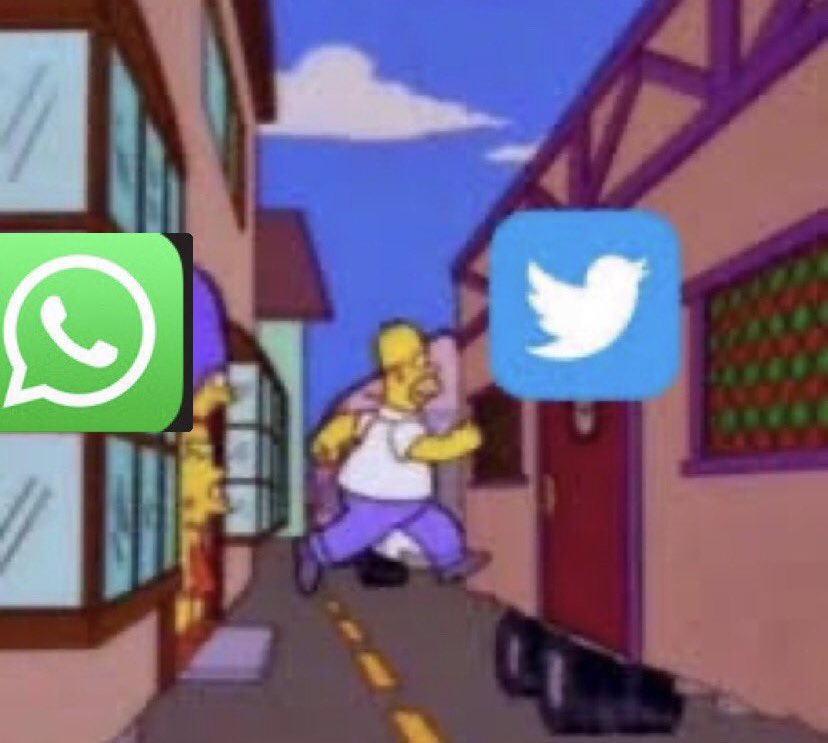 gabrielebova7's tweet photo. Io che non utilizzo mai Twitter 
Sempre io per scoprire se è in corso un #whatsappdown e un #instagramdown: https://t.co/CvmCd9dpL2