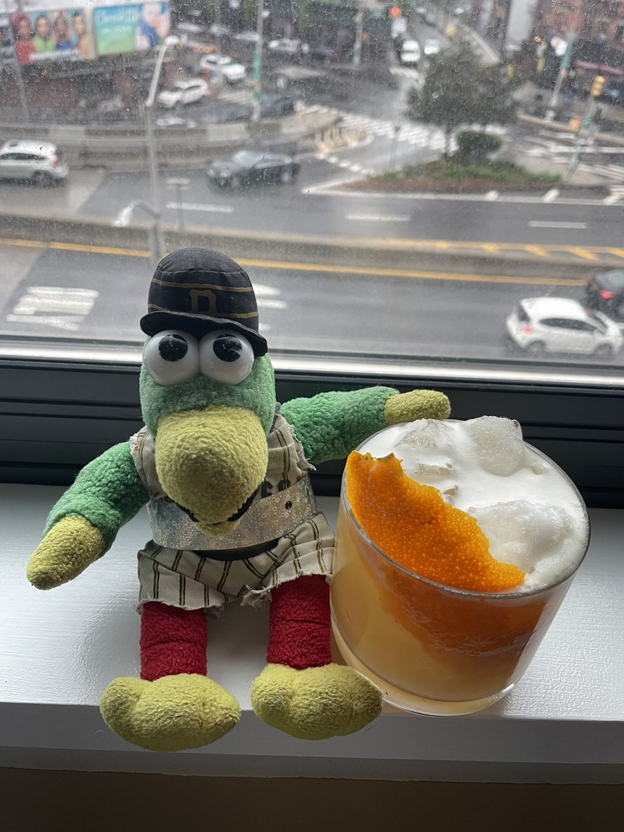 peteystink's tweet photo. happy rainy derby day https://t.co/AjHSHrVb33