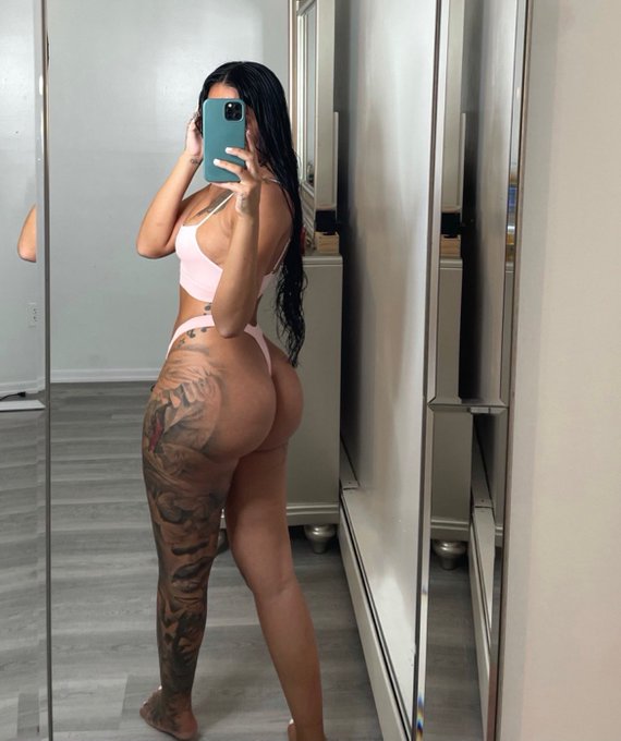 Leg sleeve 🎨 https://t.co/55Wqh6MuAF