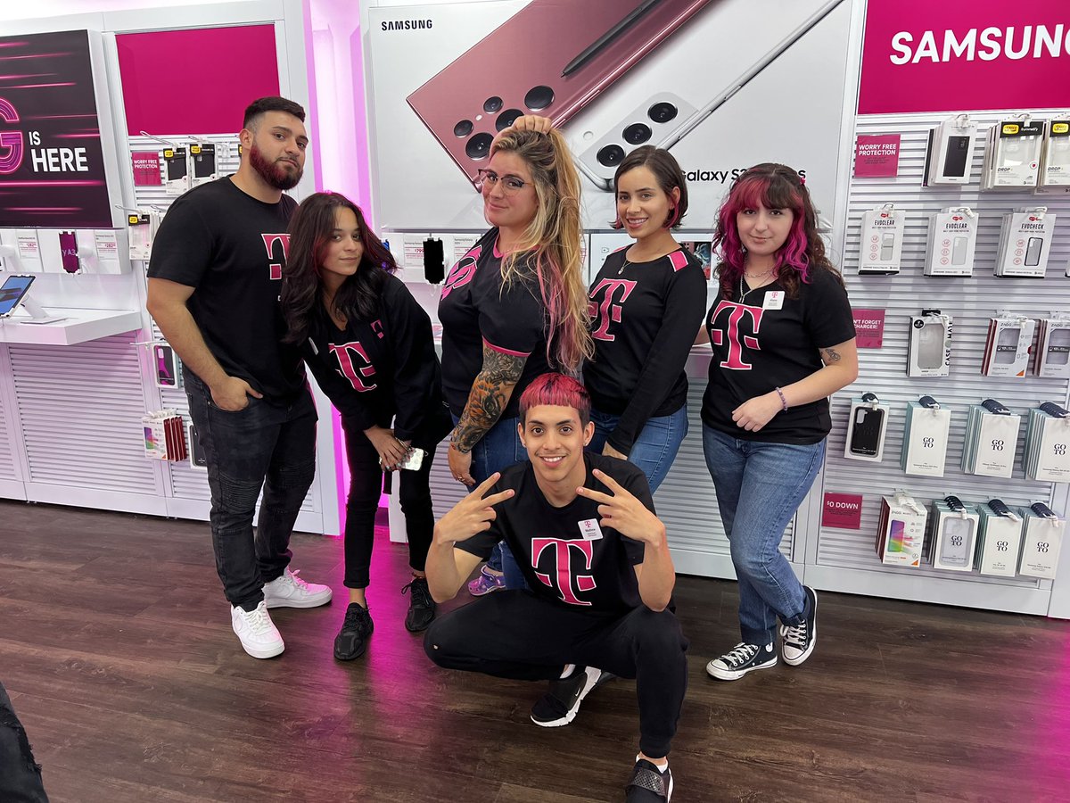 MAGENTAFIED✅ ST CLOUD SQUAD GOT A REMODEL ♥️ AND SO DID OUR HAIR 🫶🏼 <a href="/TMobile/">T-Mobile</a> <a href="/Arch_Telecom/">Arch Telecom | Employee Owned</a>  <a href="/RaulG1006/">Raul Guerrero</a>