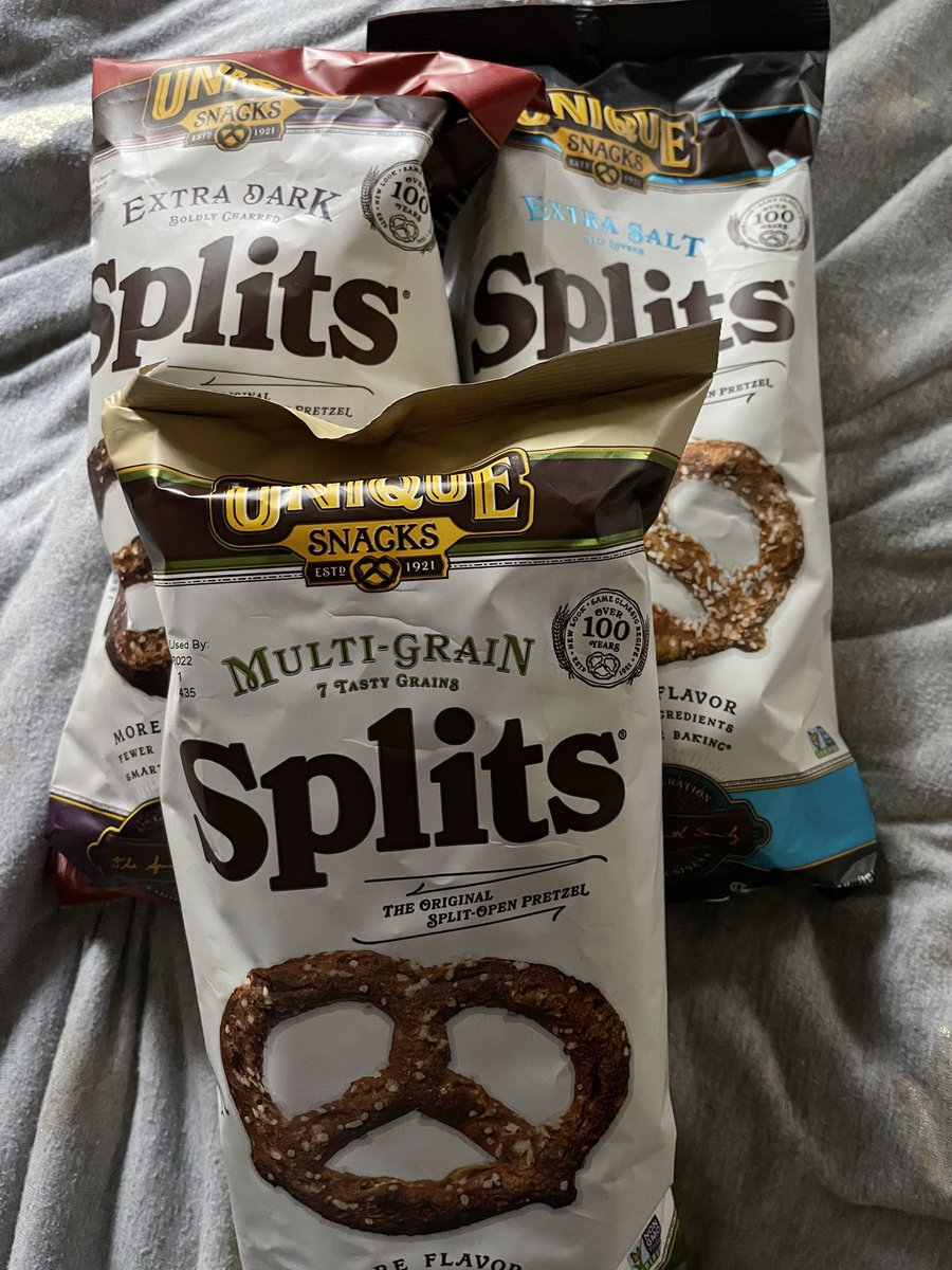 thefishnation's tweet photo. Getting my snacks ready!
@UniqueSnacksUSA 🥨 
Think I’m going Extra 🧂 
#ShowMeYourSnacks 🥨 
#GoGrizz 🐻 
#GrzNxtGen 🙅‍♂️
#GrindCity 
#MEMTHIS https://t.co/TiDV5RkxYJ