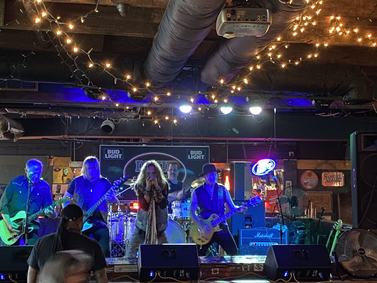 ScoutMan64's tweet photo. At Dixie Tavern for @IndianMarietta Bike night with Aerosmith cover band Pandora’s Box https://t.co/xI3I8wMhhb