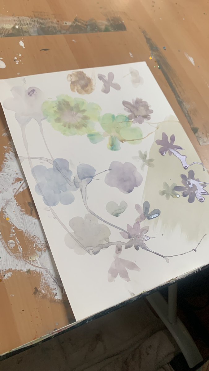 sindybabey's tweet photo. The look of milky paint water never gets old and I practiced petals today for a Mother’s Day painting. Any good recommends for petal brushes ? These attempt are with teardrop watercolor brushes..
#paint #contemporaryart #acrylic #goldenopen #dailyart #modernart #artcollective https://t.co/LuRfLYRbqC
