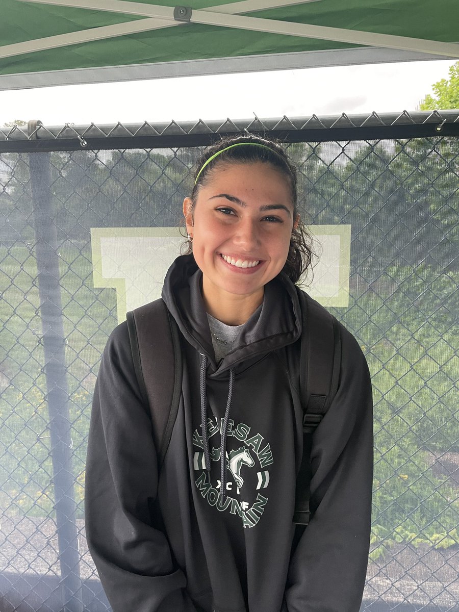 Izzy Delucca wins her heat of the 800m to qualify for next weeks State Championship!