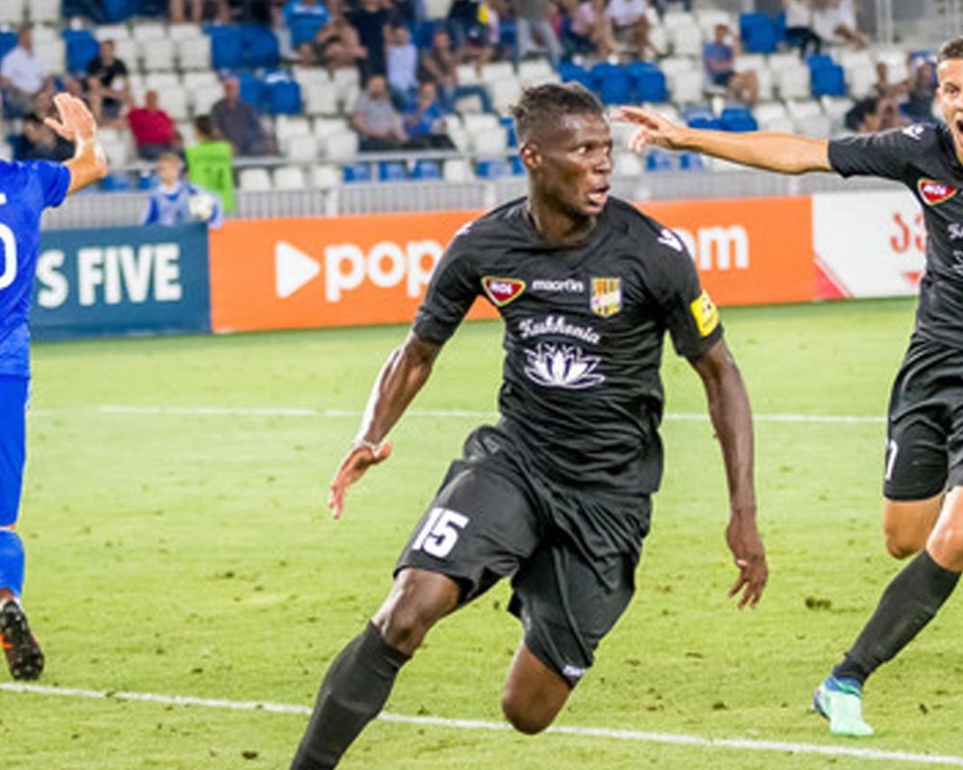 scouting_turkey's tweet photo. Vakoun Issouf Bayo

RSC Charleroi

Doğum tarihi/Yaş: 10 Oca 1997 (25)
Uyruk: Fildişi Sahili
Boy: 1,84 m
Mevki: Santrafor
Güncel Milli oyuncu: Fildişi Sahili https://t.co/DReZIltFER