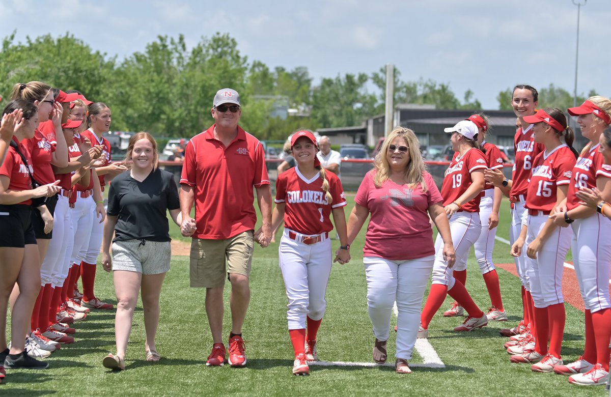 nicholls_sb's tweet photo. Senior Day 🥰 https://t.co/PzzI99EtAc