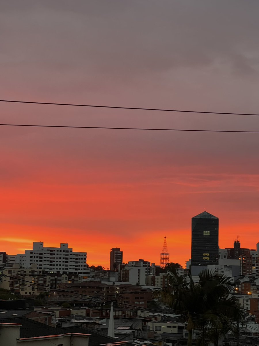 .Tienen 10 min para verlo #Manizales.