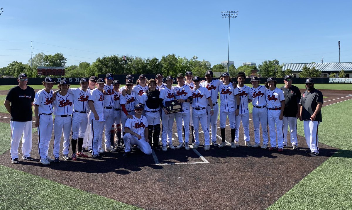 Comets are headed to State! BK racks up 17 hits and win 15-1 over Claremore. <a href="/TylerStelly/">Tyler Stelly</a> 5IP, 6H, 1R, 1ER, 2BB, 3Ks. <a href="/adotolo31/">Andersen Dotolo</a> 3-3 (2 2B), 1R. Will Benton 2-3, 2RBIs. <a href="/JacksonArchamb1/">Jackson Archambeau</a> 2-3, 2B, 2RBIs.