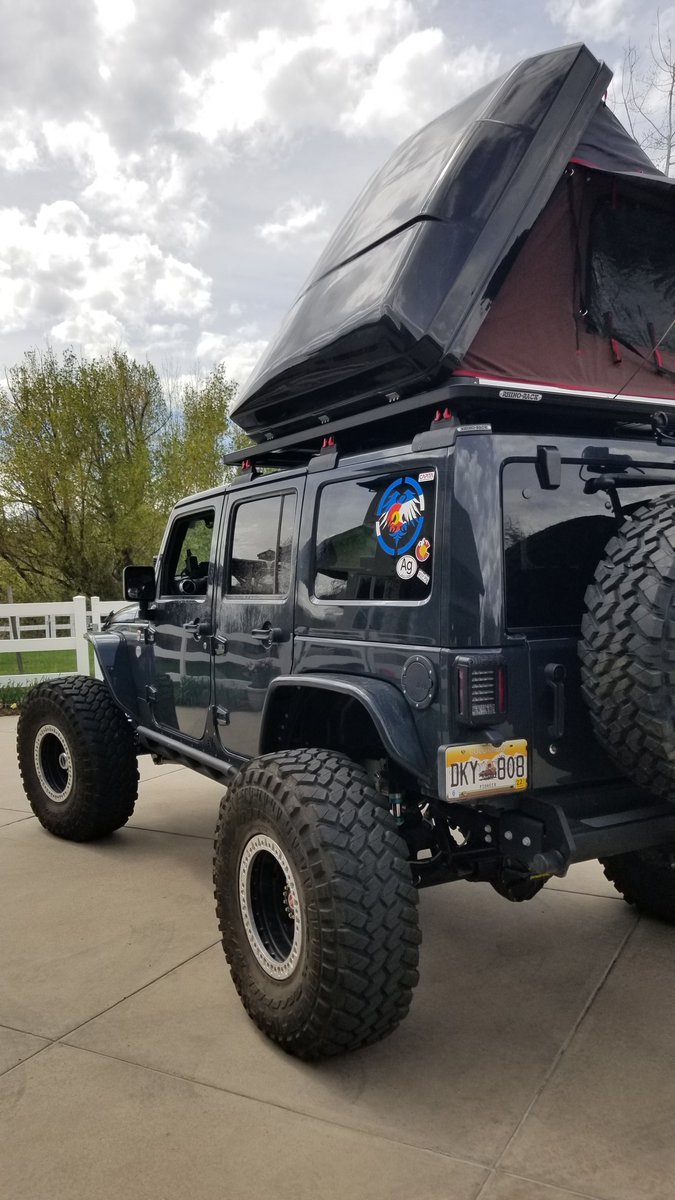 ErikHouseofhuge's tweet photo. Ready for summer adventures. #Colorado #ikamper #overlanding #jeep #evolutionoffroad #dynatrac https://t.co/1VxgRQumI1
