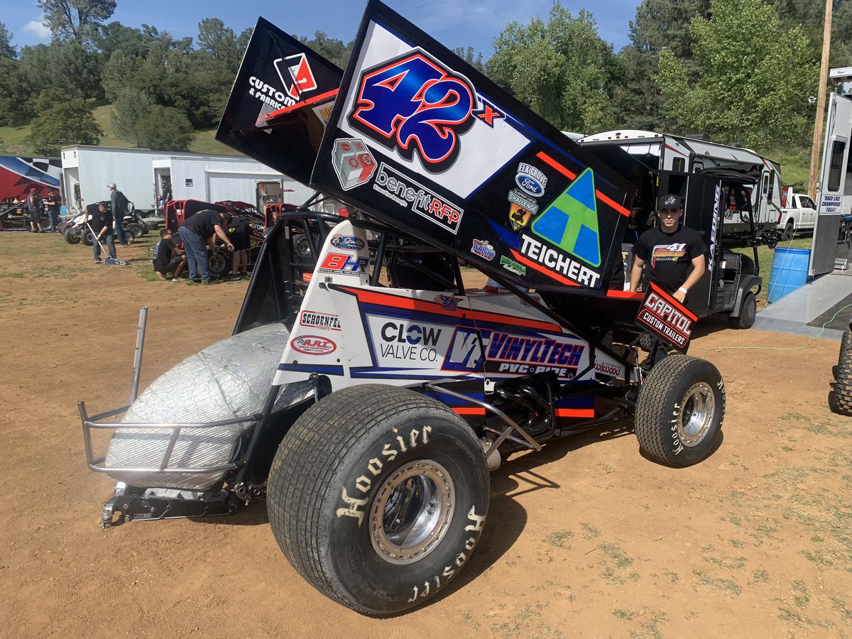 pvillespeedway's tweet photo. A couple familiar faces in different places tonight…

@TonyGomes_99 in the 7c 
@KyleHirstRacing in the 42x 
@justinbradway in the 20 https://t.co/7rlZ1ipfvu