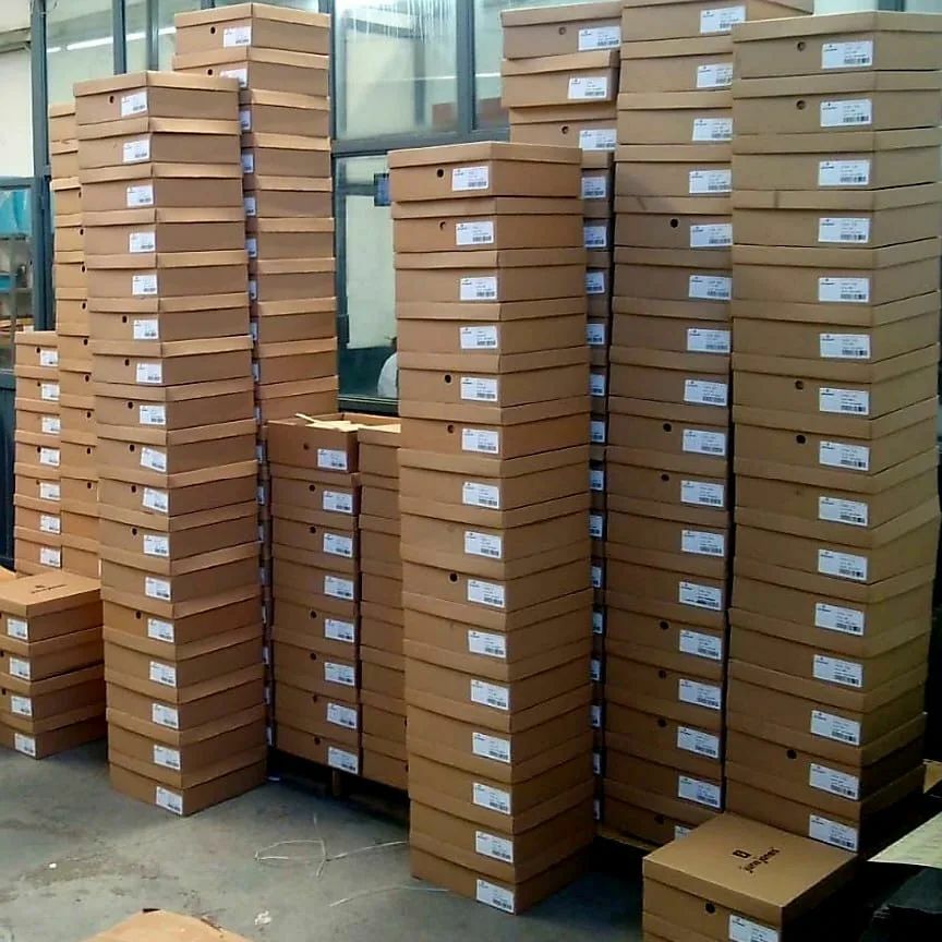 JunoJonesShoes's tweet photo. Arriving sooooonnn!!! Our Steel Toe Meti II Boots in Cherry Bomb are all packed and are ready to go. Beside ourselves with excitement!
#junojones #junojonesshoes #steeltoe #steeltoeboots #steeltoes #bootsforwomen #boots #bootseason #bootslover #safetybo… https://t.co/7gAB6zZgGA https://t.co/Y7szDovK3f