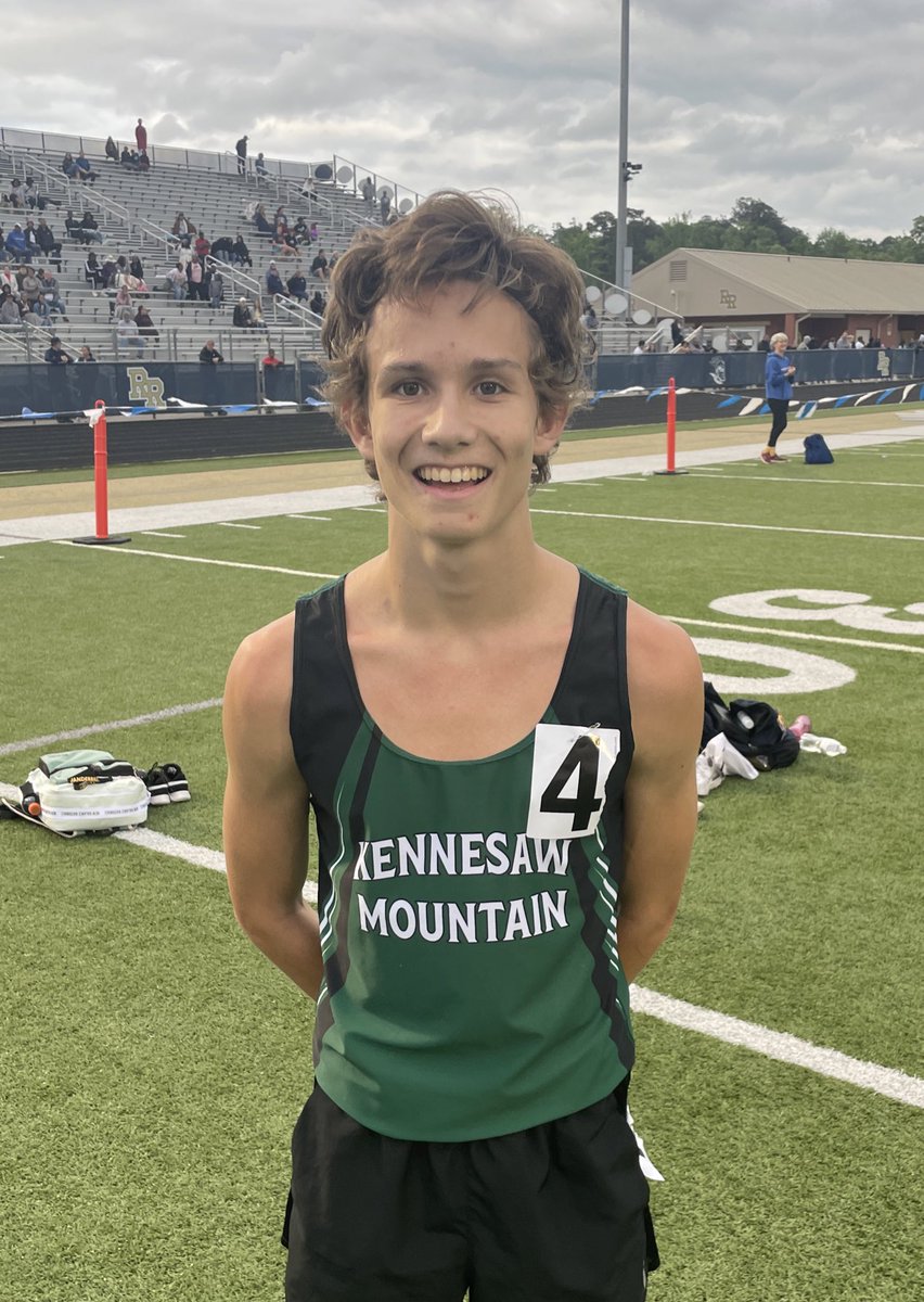 Ryan McKee finished 4th in the 3200m to qualify for the State Championship next week