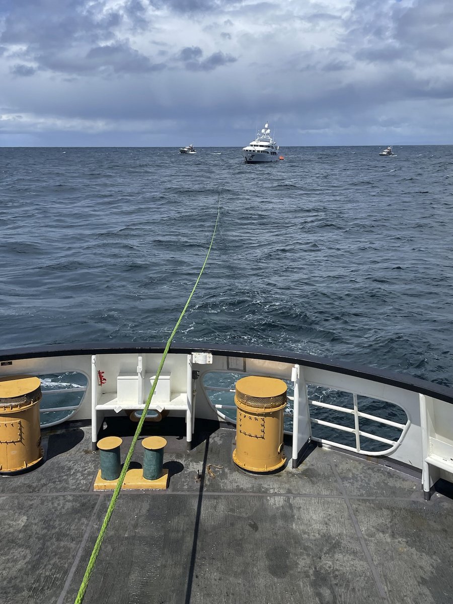 USCGNorthwest's tweet photo. #UPDATE #BreakingNews #USCG Cutter Active has arrived on scene and began towing the vessel. The crew will tow the vessel for approximately the next 10-hours to the entrance of the Strait of Juan de Fuca where the tow will be handed off to a commercial towing agency. https://t.co/nfkLXqZmaZ