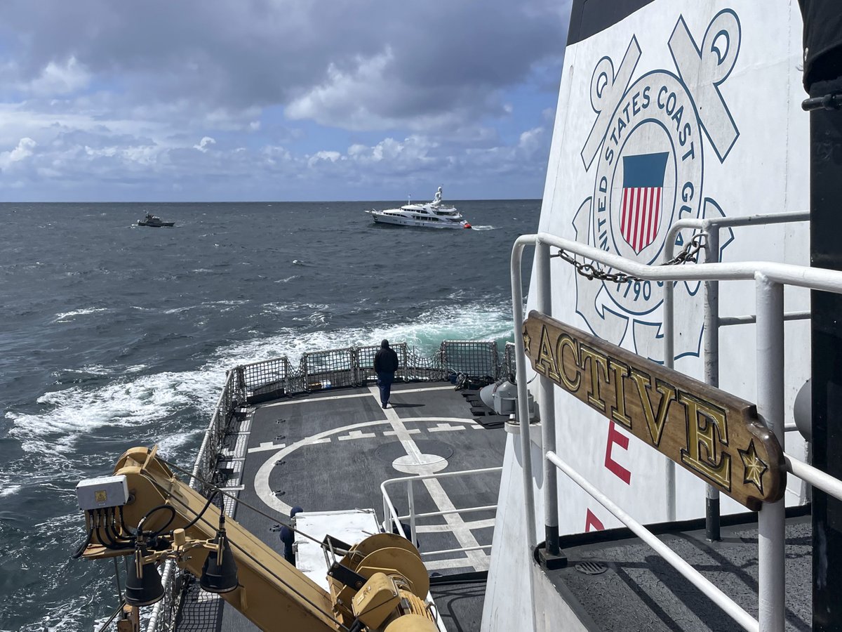 USCGNorthwest's tweet photo. #UPDATE #BreakingNews #USCG Cutter Active has arrived on scene and began towing the vessel. The crew will tow the vessel for approximately the next 10-hours to the entrance of the Strait of Juan de Fuca where the tow will be handed off to a commercial towing agency. https://t.co/nfkLXqZmaZ