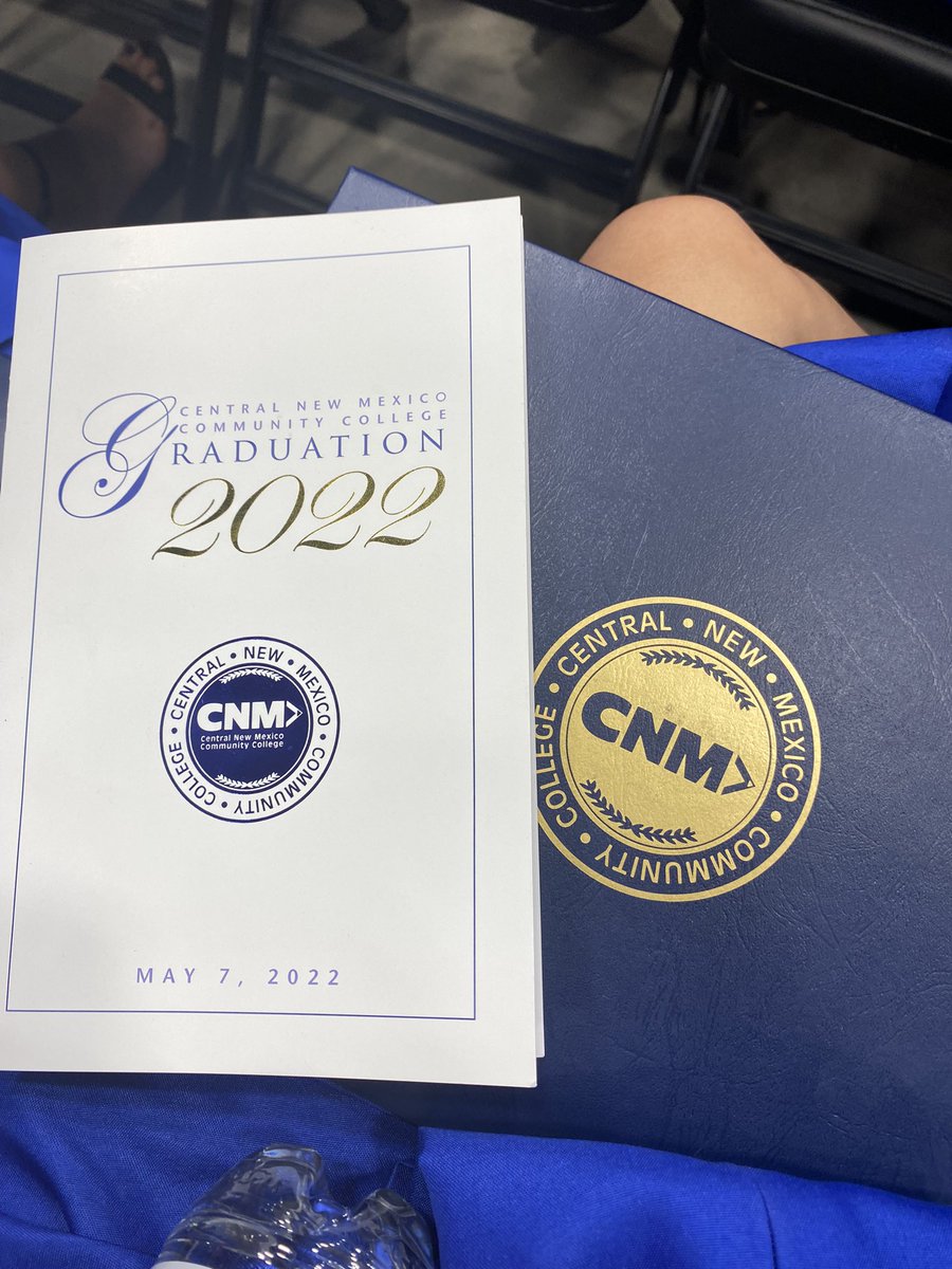 calmeeryjune's tweet photo. graduation ramblings https://t.co/VfZYsVJa6m