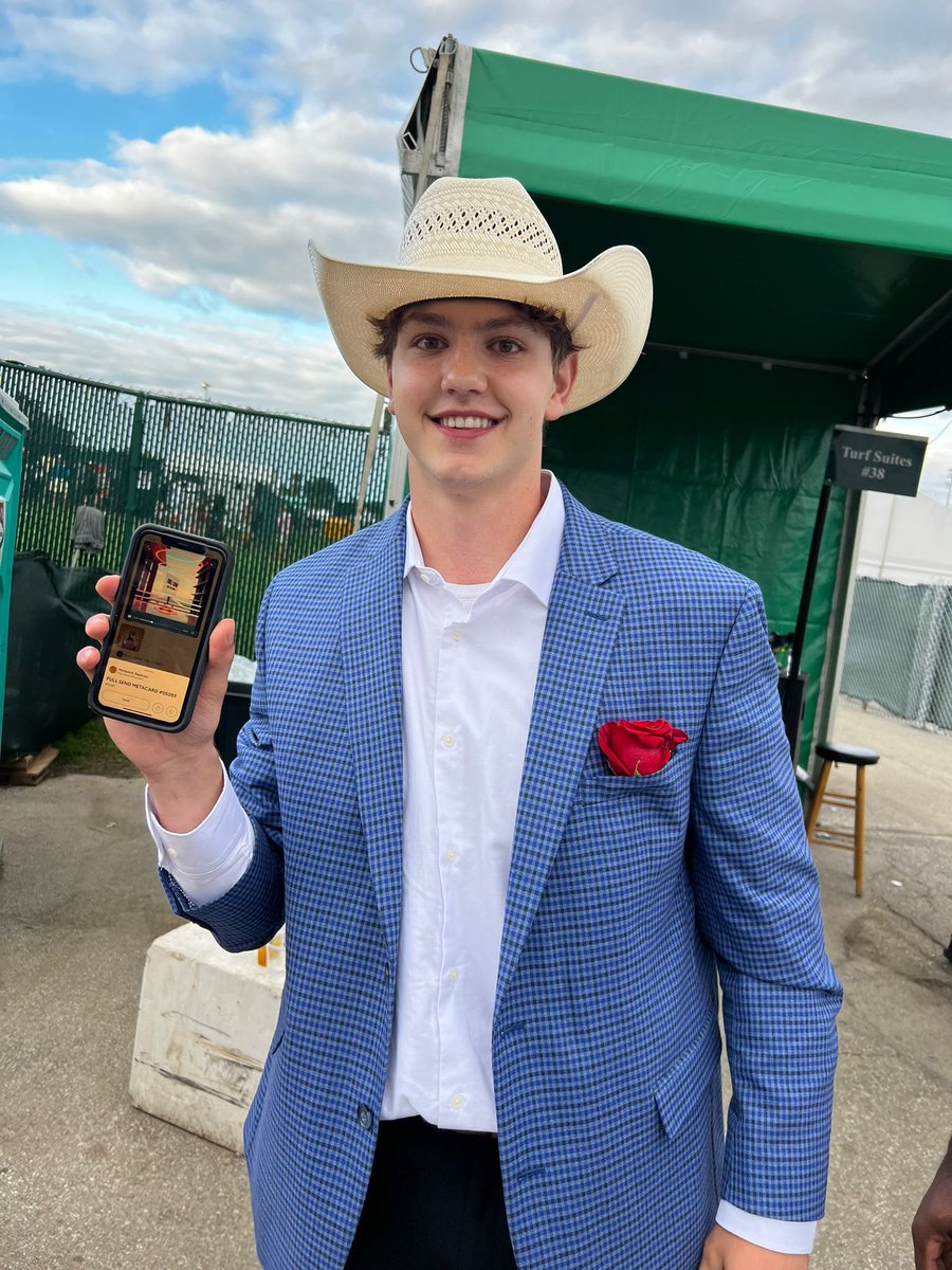 fullsendAF's tweet photo. Churchill Downs 🐎🔥 https://t.co/wjXkViwhr4