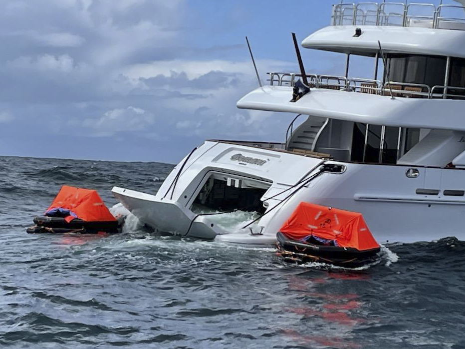 USCGNorthwest's tweet photo. 47-foot Motor Lifeboats from Station Grays Harbor and Station Quillayute River can be seen in the first photo. There continues to be no medical or pollution concerns. https://t.co/sygSNu0swj