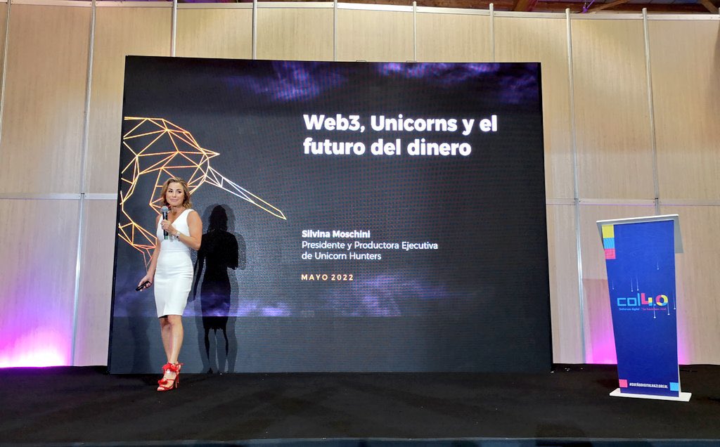 ValeroMadrid_'s tweet image. Increíble poder escuchar a Silvina Moschini @Miss_Internet primera latinoamericana en crear un unicornio rosado 🦄.

Fundadora de @TranspBusiness  @Unicoin_News y @_unicornhunters 

#Colombia40