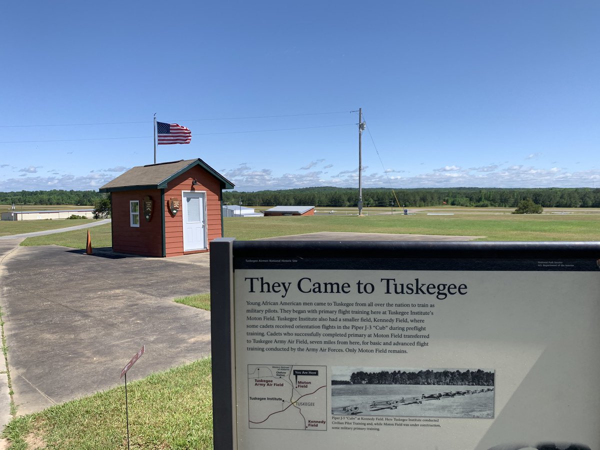 _futbolprof's tweet photo. Today at Tuskegee Airmen National Historic Site. #MotonField #RedTails https://t.co/86w6MZzkD5