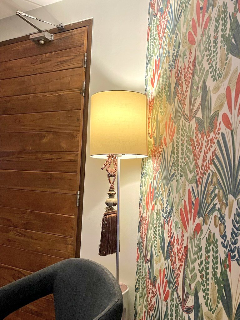 Urtagaurad's tweet photo. I just love the design and print of this wall paper @Amistad_Spa it gives me such a tropical vibe! ππ
#sevendragonspa
#AlphaMassage #AmistadSpa #DynastySpa #FahrenheitPH #Hopemed #InfinitySpa #NYSpa #SevenDragonsSpa #Waterleaf #Wensha #YugenSpa #spaventurers #spagoer https://t.co/PU1XQKrzqn