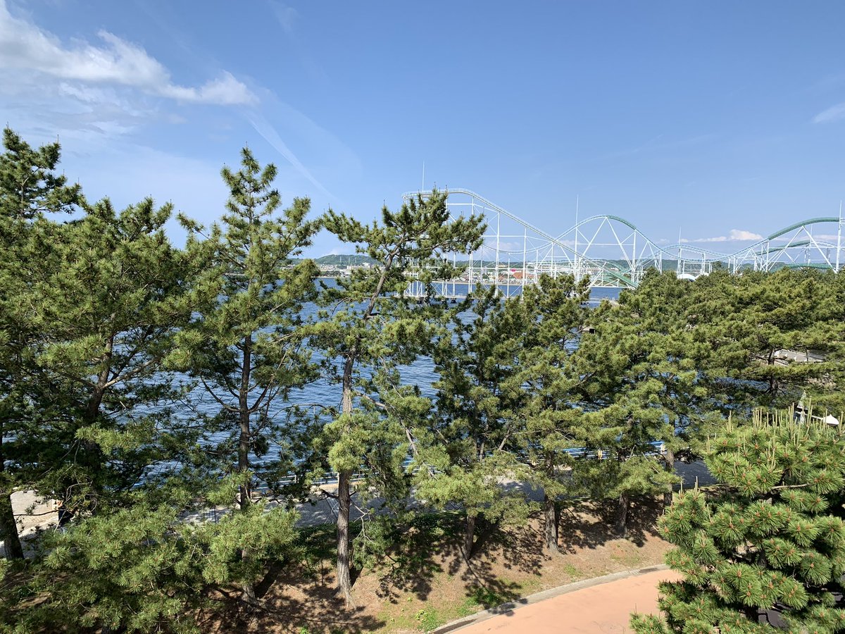 DFS_Mumu's tweet photo. 海なし県の住人には、憧れの風景です(^^) 遠くまで悲鳴が聞こえるジェットコースターには、ちょっと乗れないけどw https://t.co/OB5p4Beov8