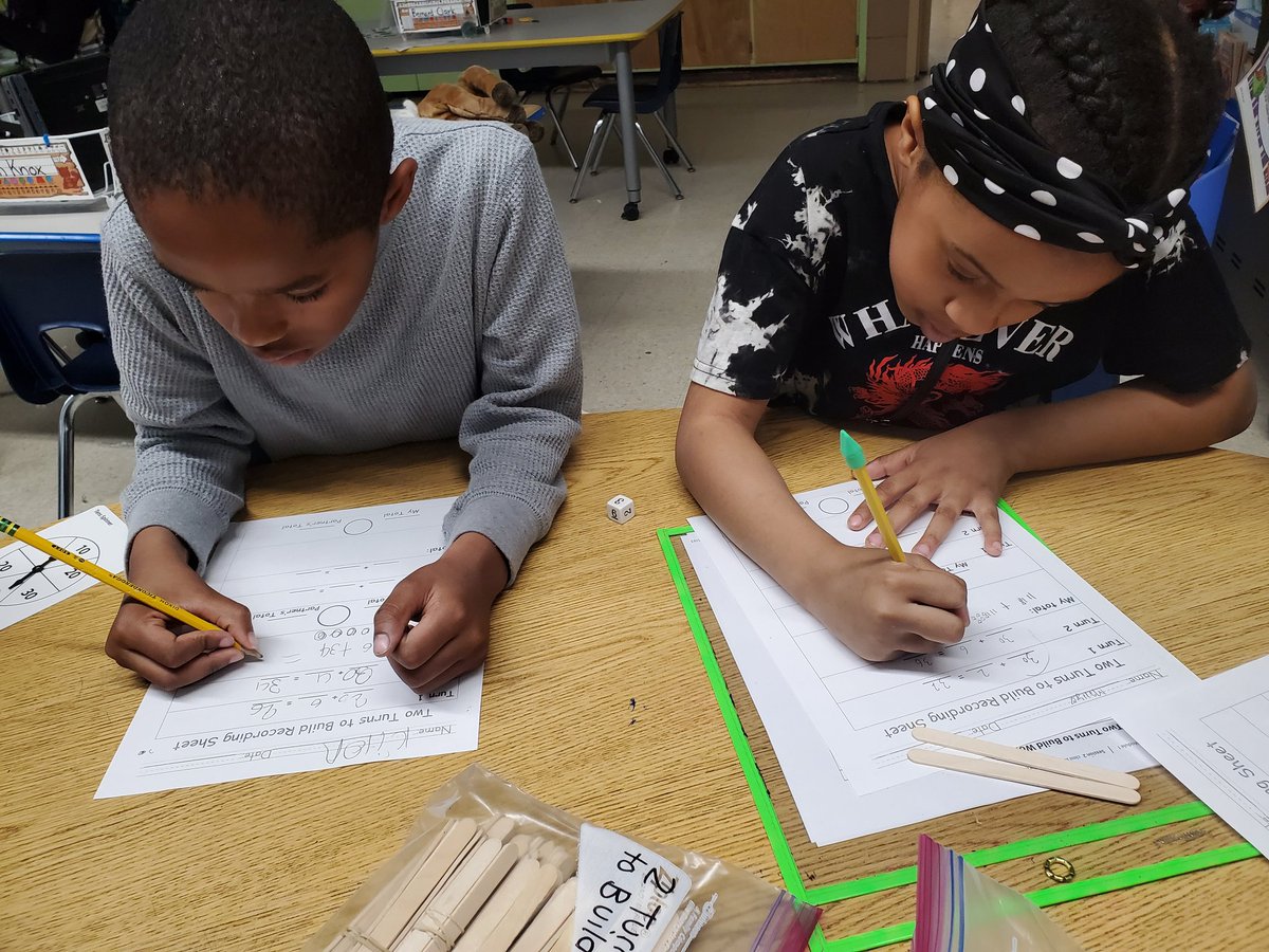 We were busy representing place value models in 1st Grade! So proud of these mathematicians! @DLPinamonti @Ms_Lundy2 <a href="/BCPSHES/">Hawthorne Elementary</a> #hawthornehappy