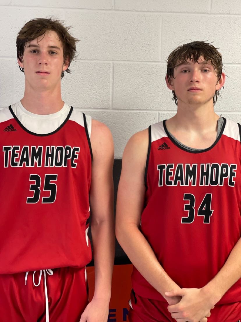 BigShotsGlobal's tweet photo. #RocktheRock #PaulBiancardi #BigShots
17U Final 

Hope 2023 McGee 
# 35 Chase Fesmire 19pts
# 34 Kyle Collins 16pts

NC Bulldogz 
#4 Devian Smith 21pts https://t.co/RrE4KXe9xV