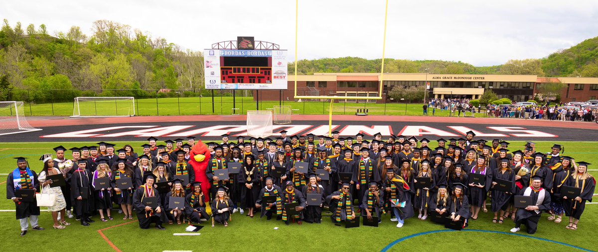 WheelingU54's tweet photo. Congratulations Class of 2022…We're called to transform lives, to seek the best version of ourselves, and to improve the lives of others. You've certainly improved our lives, Cardinals! Congratulations graduates. #WUGrad #CardinalForLife 🖤♥️🎓 https://t.co/fvfJD86S9X