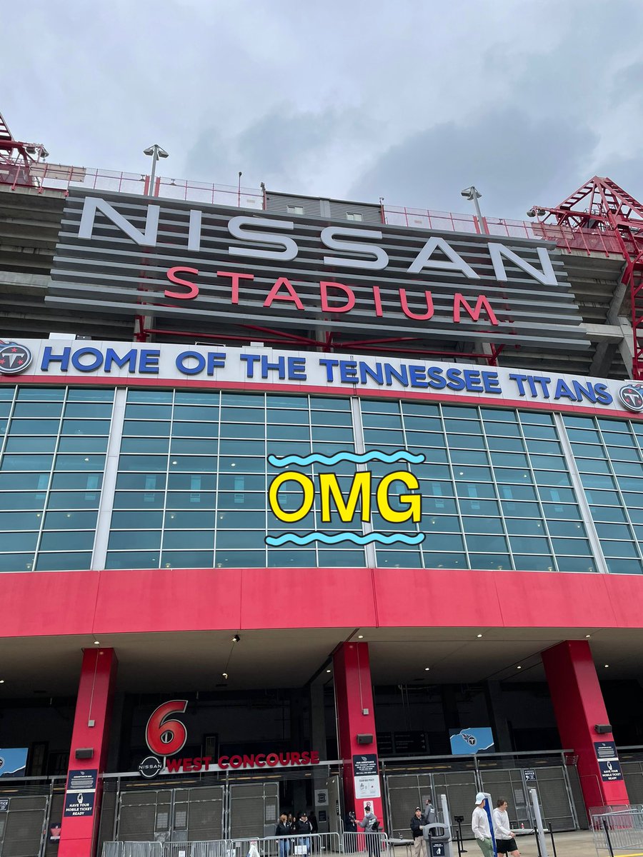wcsFHSsan's tweet photo. Not quite the ending we hoped for but SO COOL watching the #GFF @wcsFHS #ADMIRALS play @NissanStadium - Well Done Ladies!! 🙌🏻🙌🏻#inaugural season #Titans https://t.co/yLm7IqqkbP