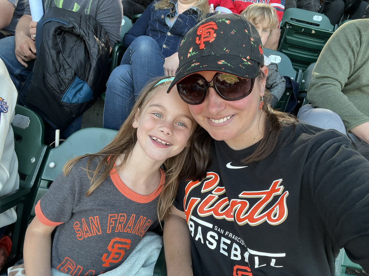 SFGiantsChica's tweet photo. #KateRenee says to me: I can’t believe we saw a grand slam in person!!! #SFGameUp https://t.co/erEdlnDuDF