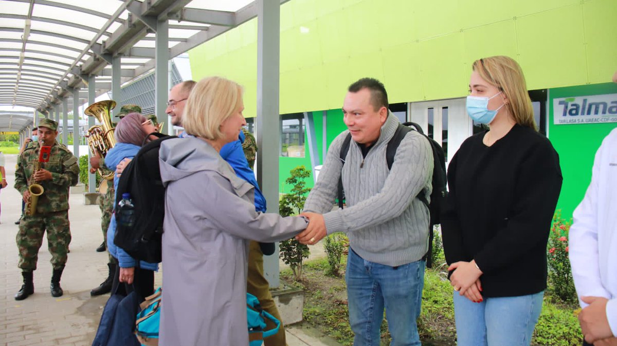 YNAmazonas's tweet photo. La @UEenColombia ya se encuentra en el #Amazonas, en #PuertoNariño se conmemorará el #DíaDeEuropa hoy #7DeMayo. Autoridades del Amazonas, acompañan a equipo de la #UniónEuropea. Todos comprometidos con el cuidado y protección del medio ambiente de la región. 

📸: Wilson Solano https://t.co/5fEQ721B8F