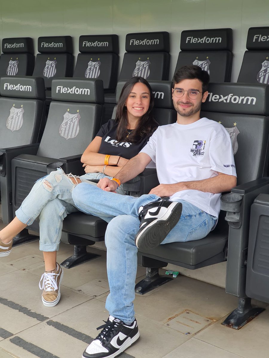 gabcostamarques's tweet photo. a prova de amor aí hahaha 🖤🤍
@LeoSanX_ https://t.co/q6zLfoxMCi