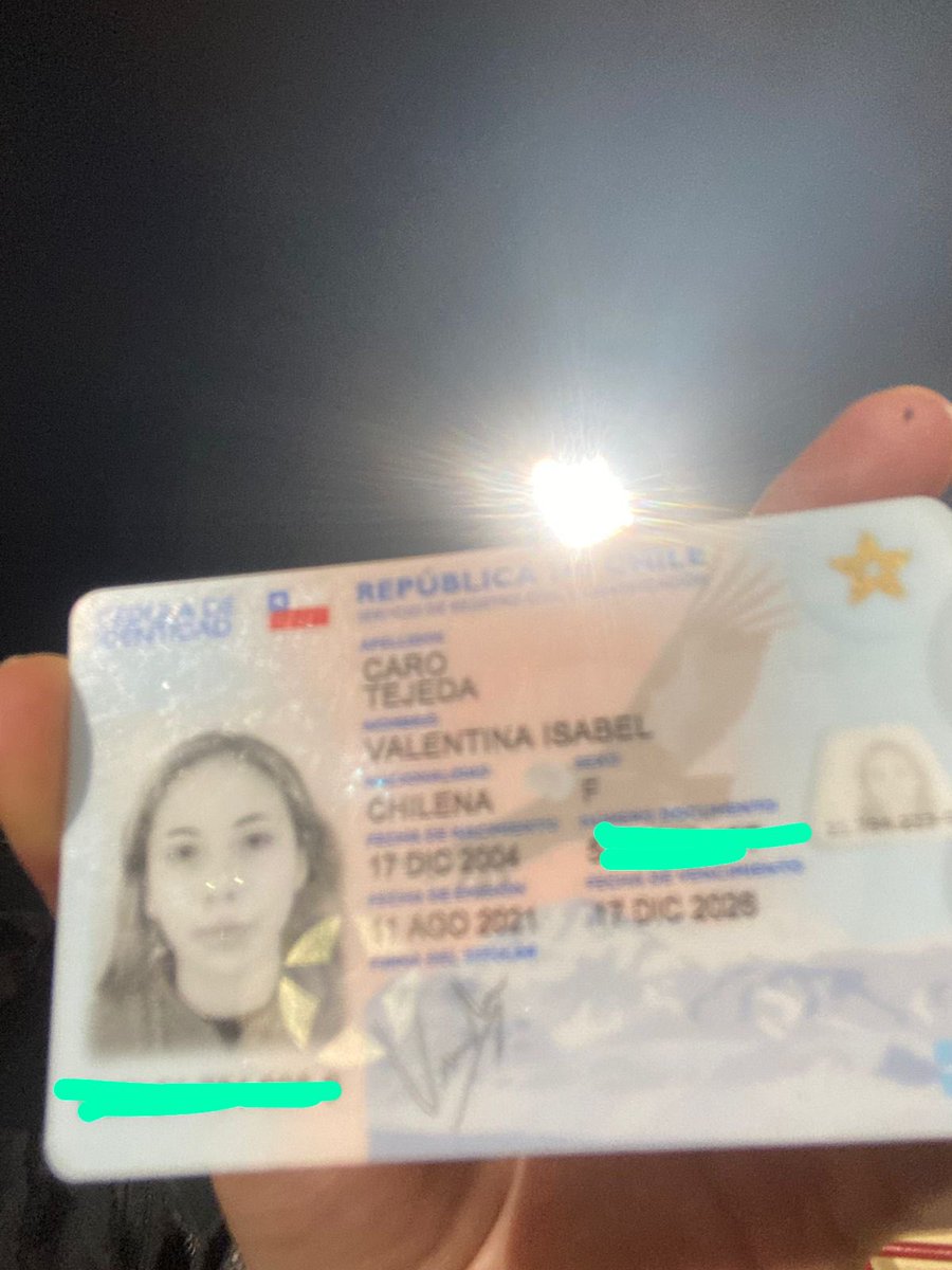 Ignacio_Soto11's tweet photo. Me encontré este carnet en Marquesina del Santa Laura hoy para el partido de #LaU. Se agradece un RT para poder devolverlo a su dueña. @fernandez_puma @NicoMinano11 @TioYabi31 https://t.co/oYY2D7Ieoj
