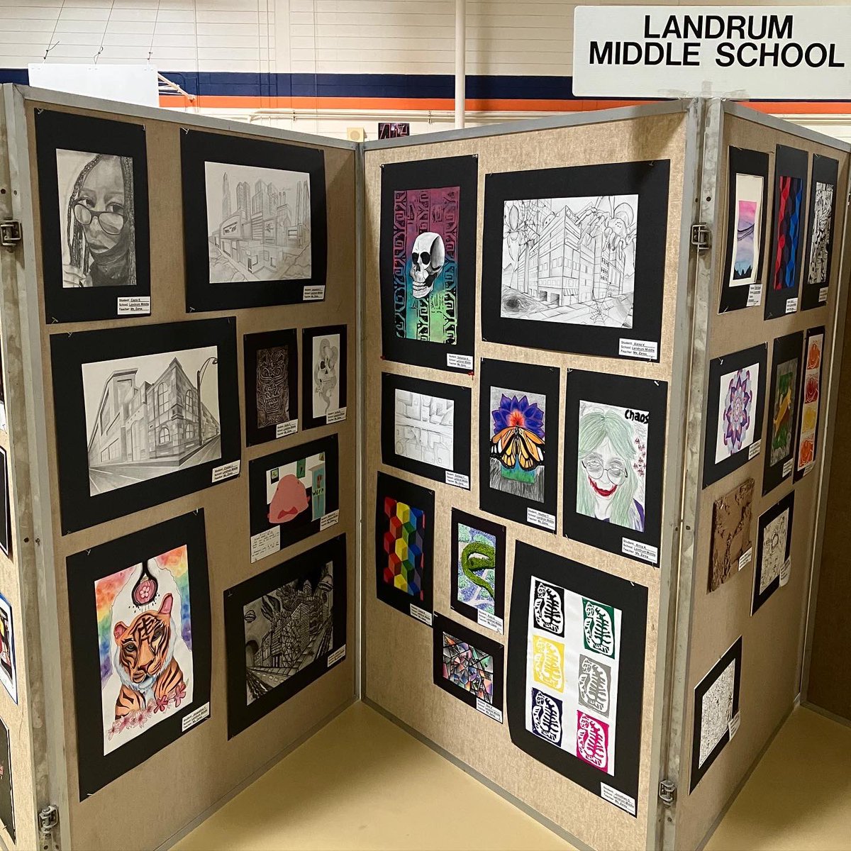 DatArtClassTho's tweet photo. Here’s our @LandrumMS art display at #createfest @AYAMuseum @springbranch_va https://t.co/xATG1X7VA5
