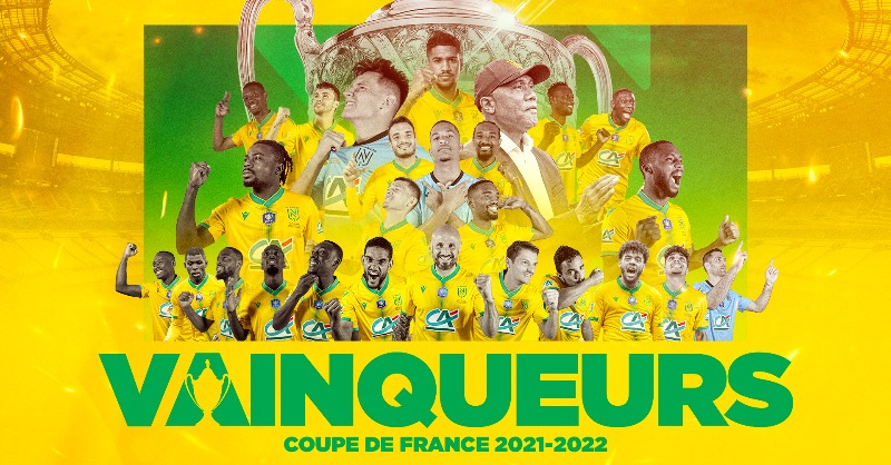 FCNantes's tweet photo. 🗞 𝐋𝐞 @FCNantes 𝐫𝐚𝐦𝐞̀𝐧𝐞 𝐥𝐚 🏆 𝐚̀ 𝐥𝐚 𝐦𝐚𝐢𝐬𝐨𝐧 ! 

Dans une ambiance indescriptible, le Club s'est adjugé sa 𝟜𝕖 #CDF de son Histoire en battant l'@ogcnice hier soir 👊

Les Canaris, grâce à ce succès, retrouveront l'Europe la saison prochaine 🤩🤩🔥