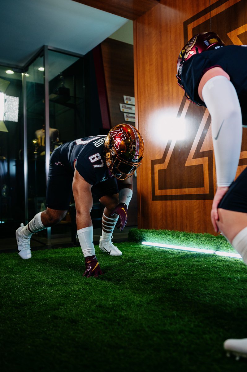 martinowusuu's tweet photo. @_gregjohnson16 2 FOR 1 DEAL @GopherFootball NATION YOU KNOW HOW WE COMING😤😤😤 #RTB @Coach_Fleck @Callybrian @JoeS_Rossi @PLFBCoachG https://t.co/QE2o8DqMAL