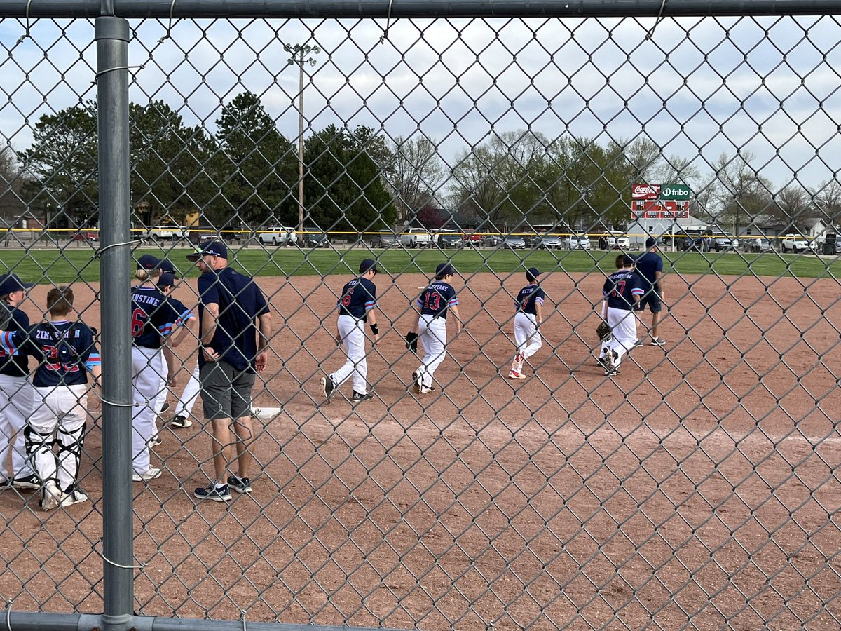 schmidt_kt's tweet photo. @CNebraskaBA 12U red in North Platte https://t.co/ys43Edpi9N