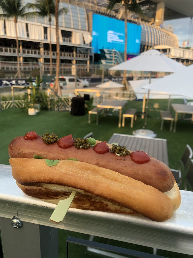 troysarcher's tweet photo. A different Tweet here from me...
The Official Hotdog of the Miami Grand Prix.
“The Qualifier” Wagyu beef, caviar and ketchup. Price - $15.
#F1 #MiamiGP #F1Fantasy #F1Food @F1 https://t.co/GmC2emtoan