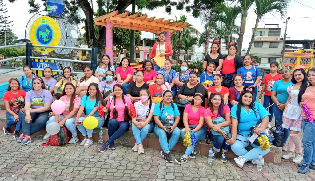 Fundacion_FASH's tweet photo. Con la finalidad de dar a conocer el trabajo que se realiza por el bienestar de nuestros niños/as usuarios #CDI, participamos junto con educadoras, familias y el director @d_luzarraga en la #feriadelencuentroconlaprimerainfancia del @MiesZona8 @GInclusiva @InclusionEc https://t.co/yRpPQS6hKV