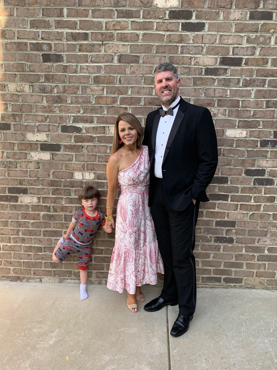 AndrewCMcMillan's tweet photo. This is our 8th prom and she keeps getting prettier and prettier! Ellis wanted to join us for photos in his best “soft clothes!” #Wooooooo #Outkicked https://t.co/CijB5smFRc