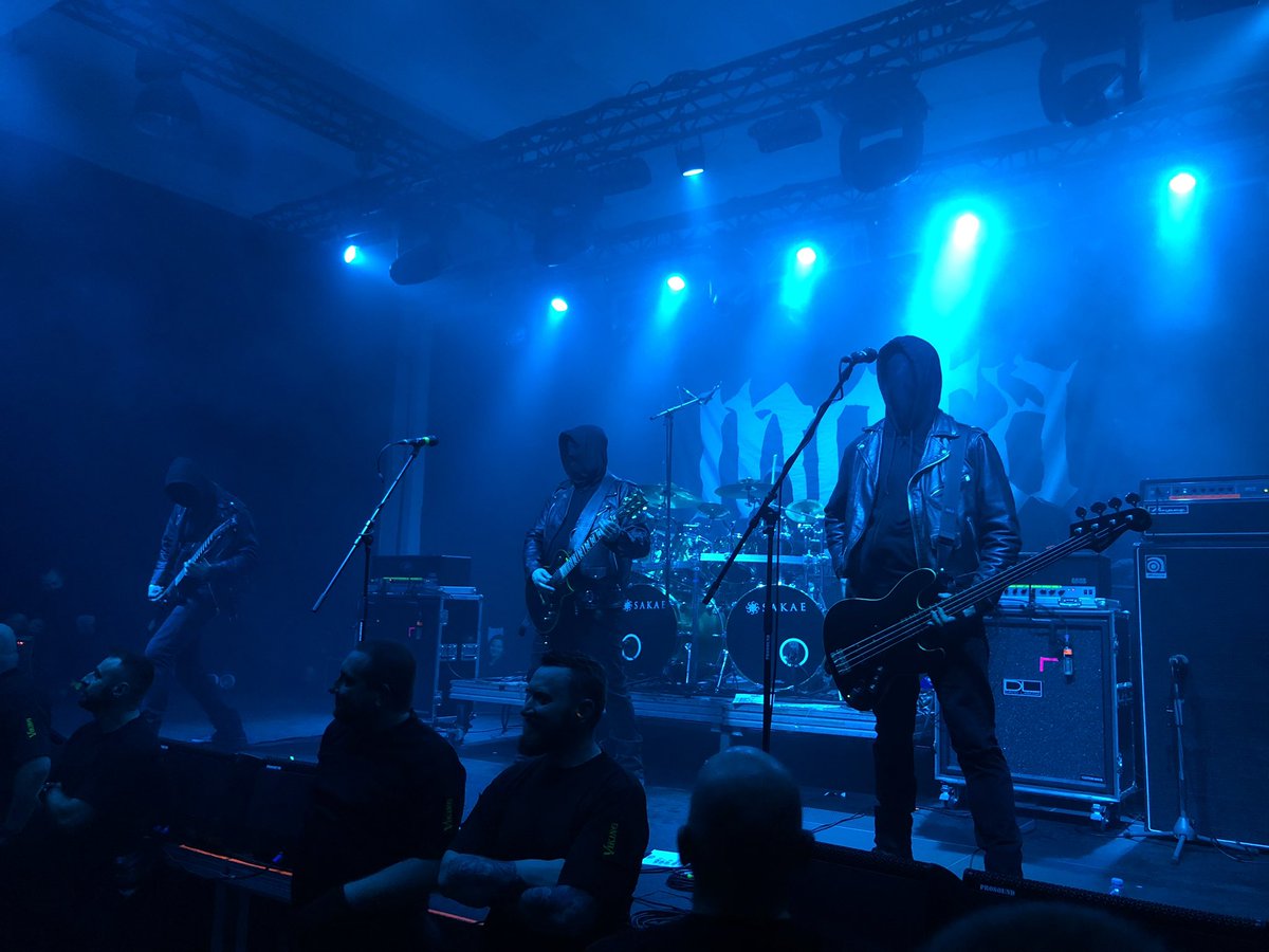 Kendzi1234's tweet photo. What a night to remember…@lefthandsounds
#mánbryne #darvaza #deusmortem #mgła #blackmetal #kraków https://t.co/cGSRo5nqFF