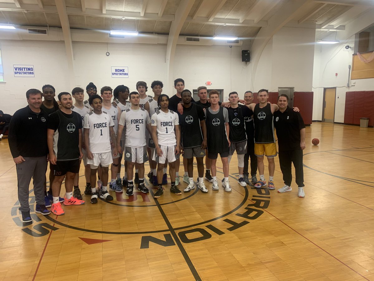jerseyforce_'s tweet photo. what an absolutely incredible day for our program! so much fun! #ForceAlum squeaked by our U17 HGSL team in a great game! the amount of love, respect, pride, and talent in the gym today was incredible! our program is just different! #theforceway https://t.co/Reg7KAtnQM